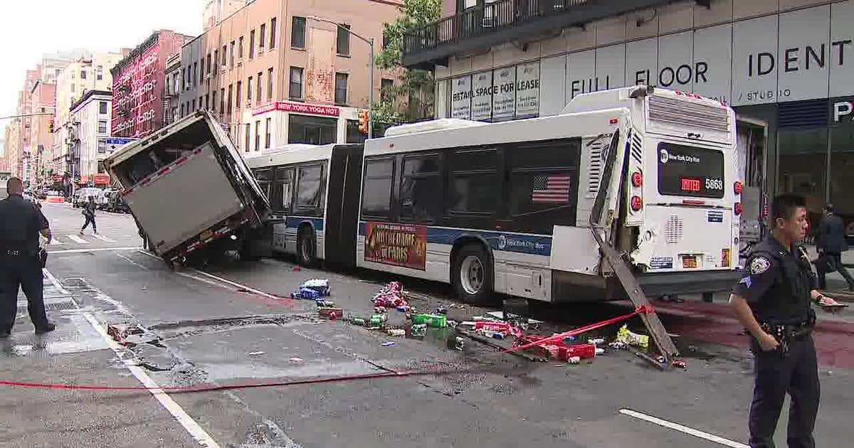 MTA bus, box truck collide on Upper East Side | FOX 5 New York