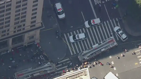 NYPD bomb squad responds to garbage can fire, suspicious package in Midtown