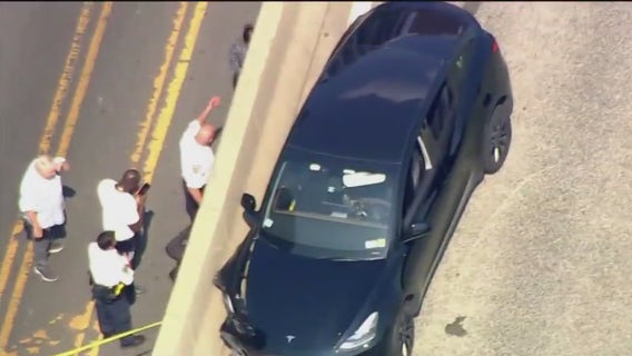 Ride-share driver stabbed during attempted robbery on FDR Drive