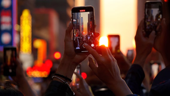 Manhattanhenge 2023: When, where and how to see it this week