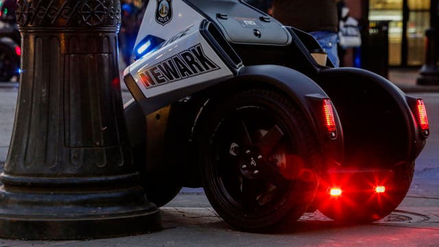 Defense seeks mistrial in NJ officer’s shooting death, jurors return Monday