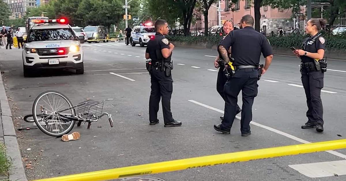 Cyclist struck by driver fleeing from NYPD through Lower Manhattan ...