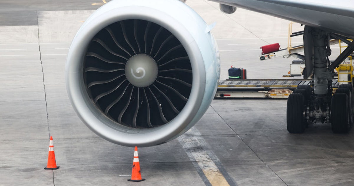 FAA warns airlines to keep crews away from running jet engines | FOX 5 ...