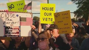 Thousands protest NYC plan to house migrants in tent city in Queens