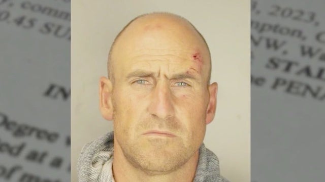 Man arrested on Long Island for allegedly stalking Drew Barrymore