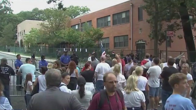 Staten Island residents, lawmakers sue city over migrant shelter