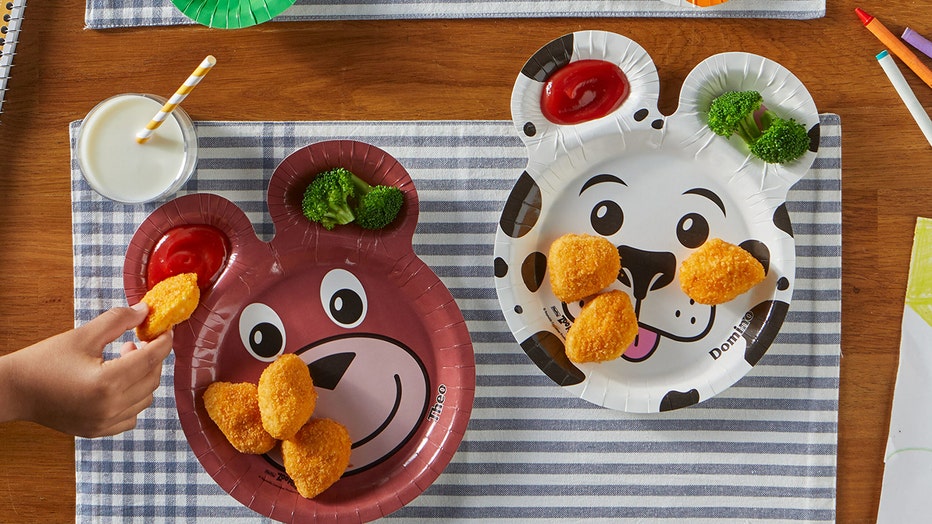 Zoo Pals plates for kids are coming back