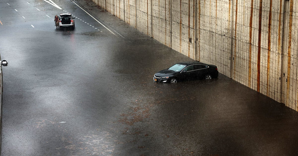 NYC weather: Heavy rain, flooding in Brooklyn impacting public transit ...