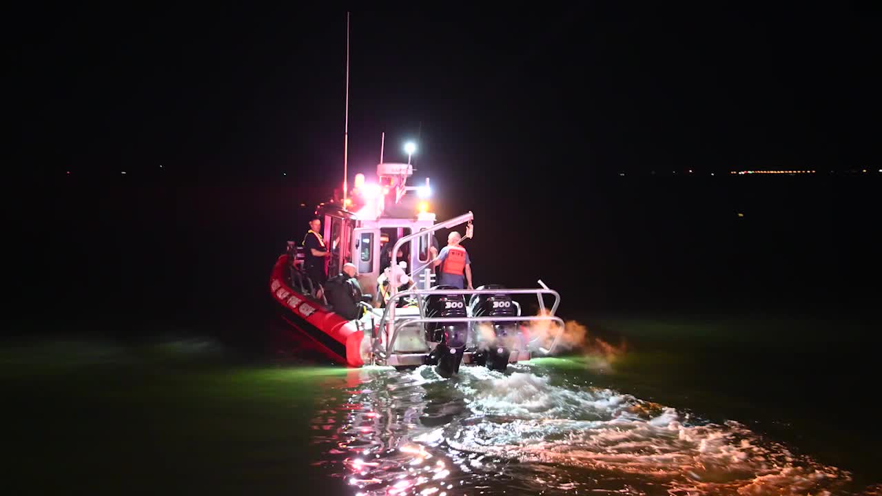 Long Island couple killed after boat hits larger vessel in Great South