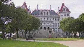 NYC migrant crisis: Calls for NY lawmakers to hold special session grow louder