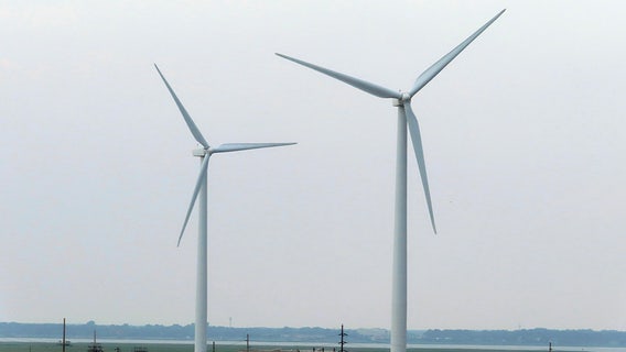Offshore wind energy plans advance in New Jersey amid opposition