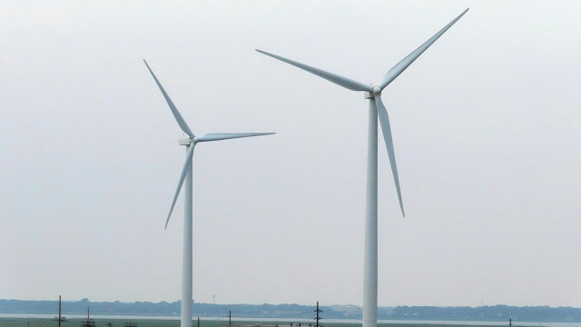 Offshore wind energy plans advance in New Jersey amid opposition