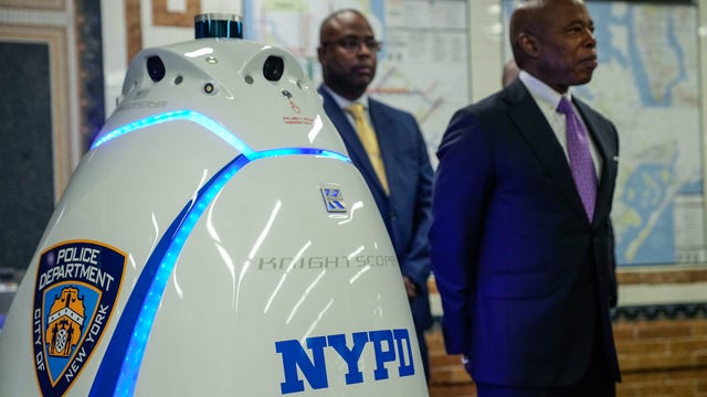 NYPD, Mayor Adams introduce Times Square security robot