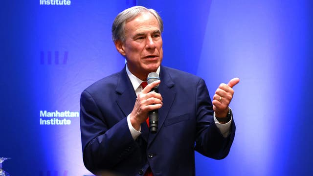 Texas Gov. Greg Abbott takes feud with migrants to Republican gala in Manhattan