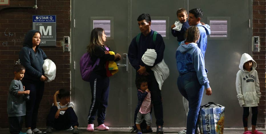 NYC migrant crisis: Hochul explores state-level work permits for migrants