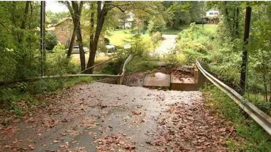 Saltz_Mongeluzzi_Bendesky_Bridge_Approach.jpg