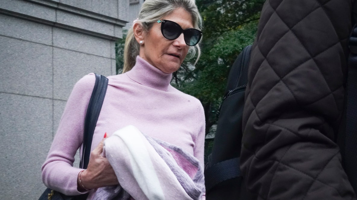 Bob Menendez’s wife gets 4½ years in prison for role in bribery scheme