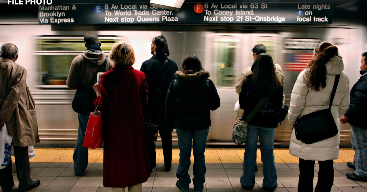 Teen killed by NYC train after suffering medical episode, falling onto ...