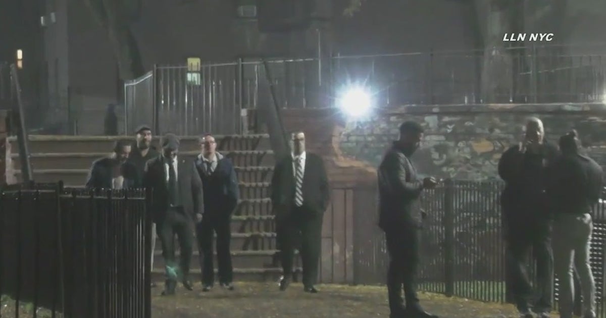2 men fatally shot in Brooklyn apartment building | FOX 5 New York