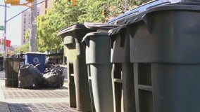 ﻿NYC mandates residential buildings to start putting all trash in containers next year