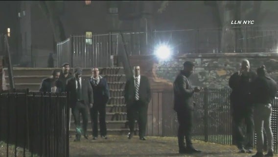 2 men fatally shot in Brooklyn apartment building