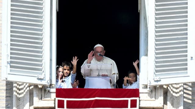 Pope Francis suggests blessings for same-sex couples