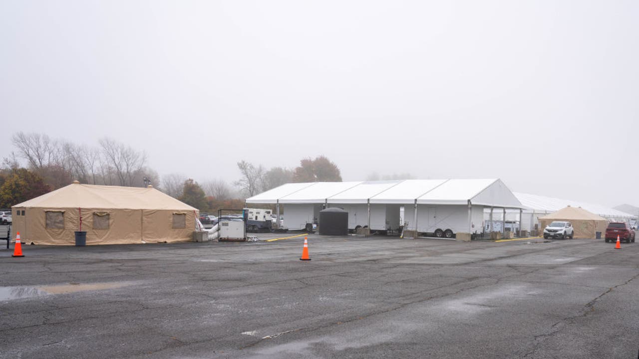NYC migrant shelter at Floyd Bennett Field evacuated as storm looms - Vimarsana News