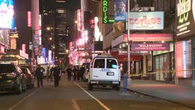 Teen shot outside Midtown restaurant in Theater District