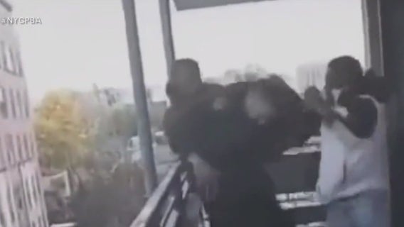 Suspects accused of assaulting NYPD officer on subway released on bail