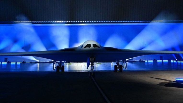 Nov 10 - Air Force's Secretive New B-21 'Raider' Bomber Apparently ...