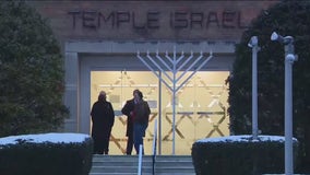 Man who fired shotgun outside Albany synagogue cited events in the Mideast, federal agent says