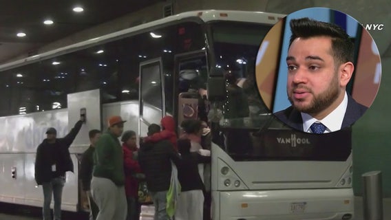 Edison, NJ, mayor has bus ready to send migrants back to border