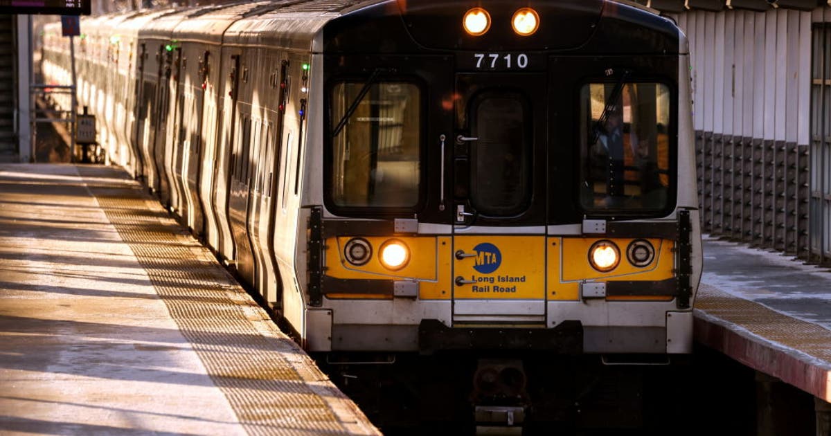 LIRR strike halts busiest commuter rail in US; Negotiations fail over wage increases