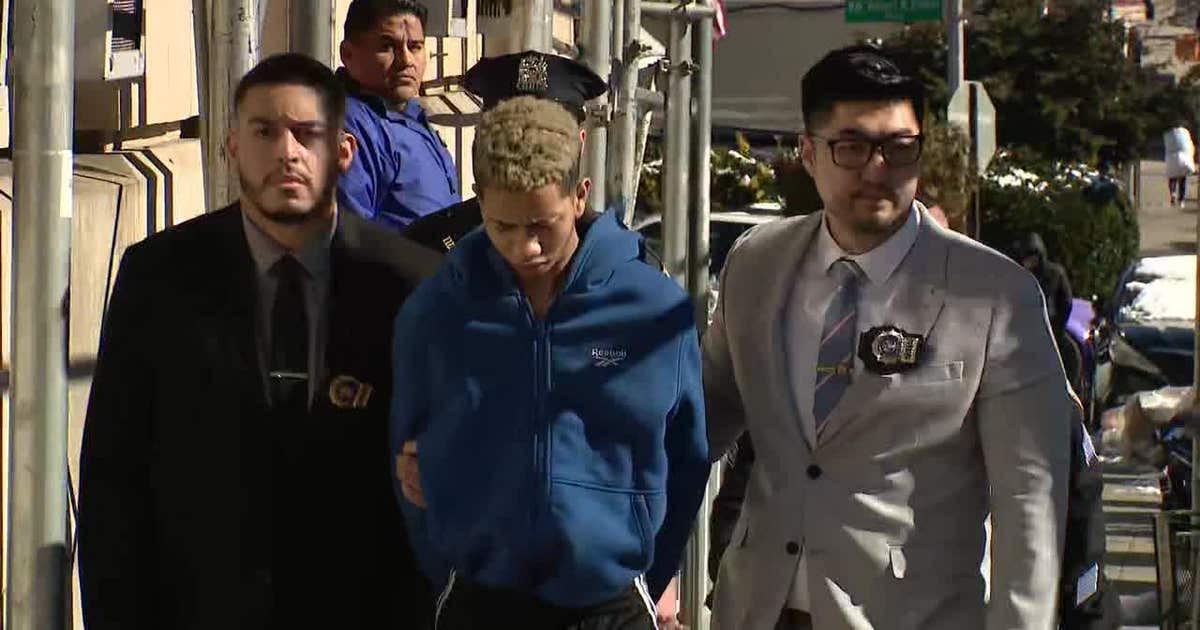 Suspect in Times Square NYPD attack arrested for shoplifting in Macy's ...