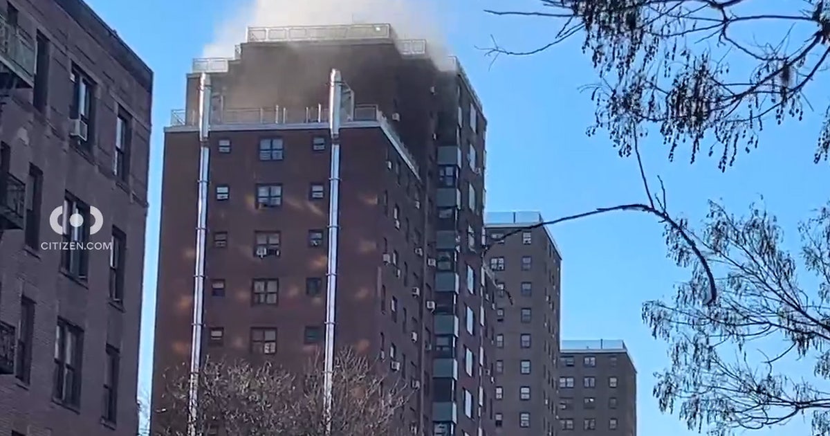 4 civilians, 2 firefighters injured in NYCHA building fire in the Bronx ...