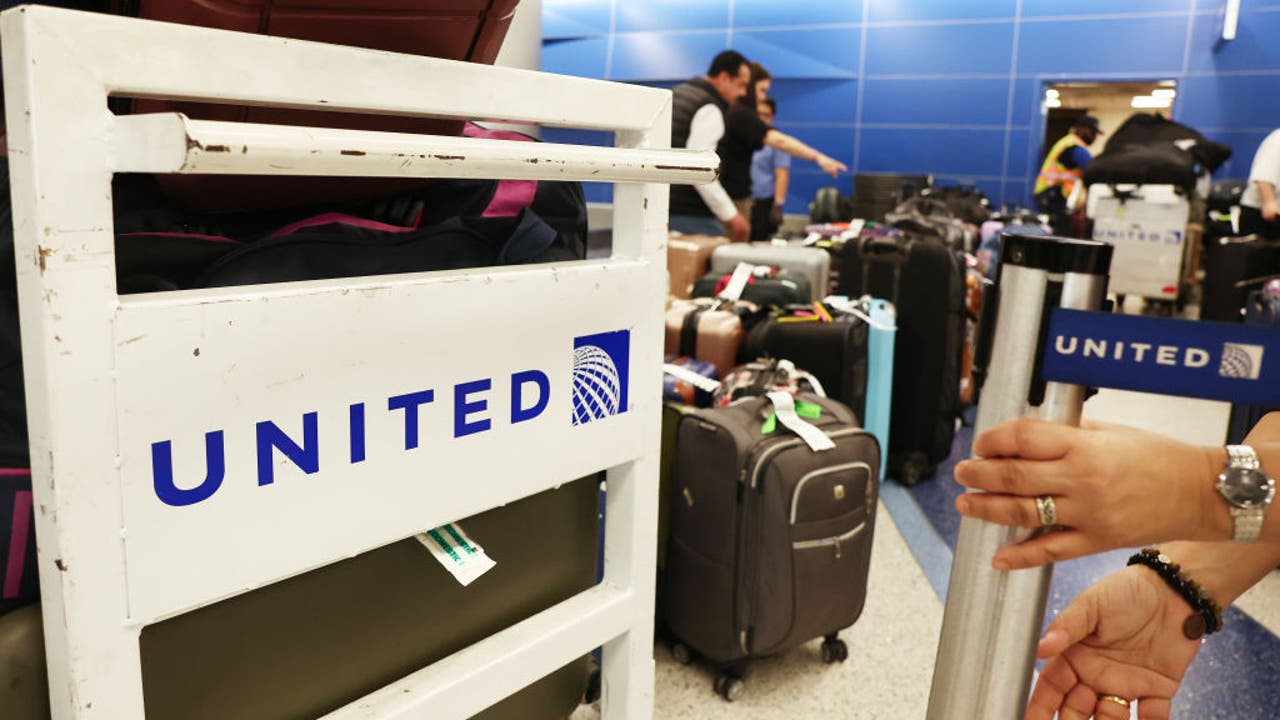 United discount checked bag