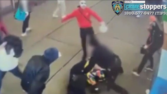 Teen suspect in Times Square attack on NYPD officers arrested