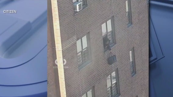 At least 12 people injured in Brooklyn building fire: FDNY