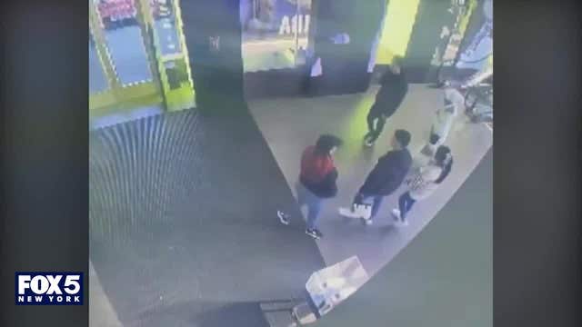 Video shows shooting inside Times Square sports apparel store: WATCH