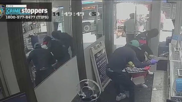 NY Gov. Hochul outlines $45M plan to fight retail theft