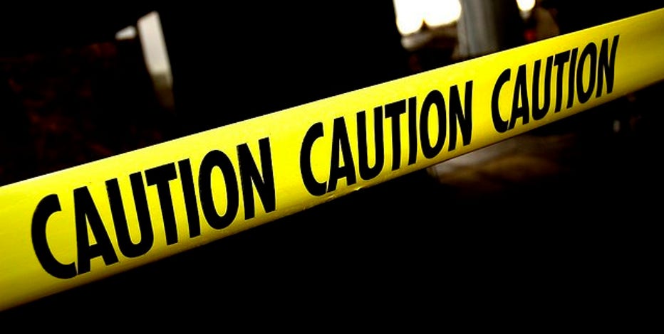 Suitcase with human remains found floating in East River: NYPD