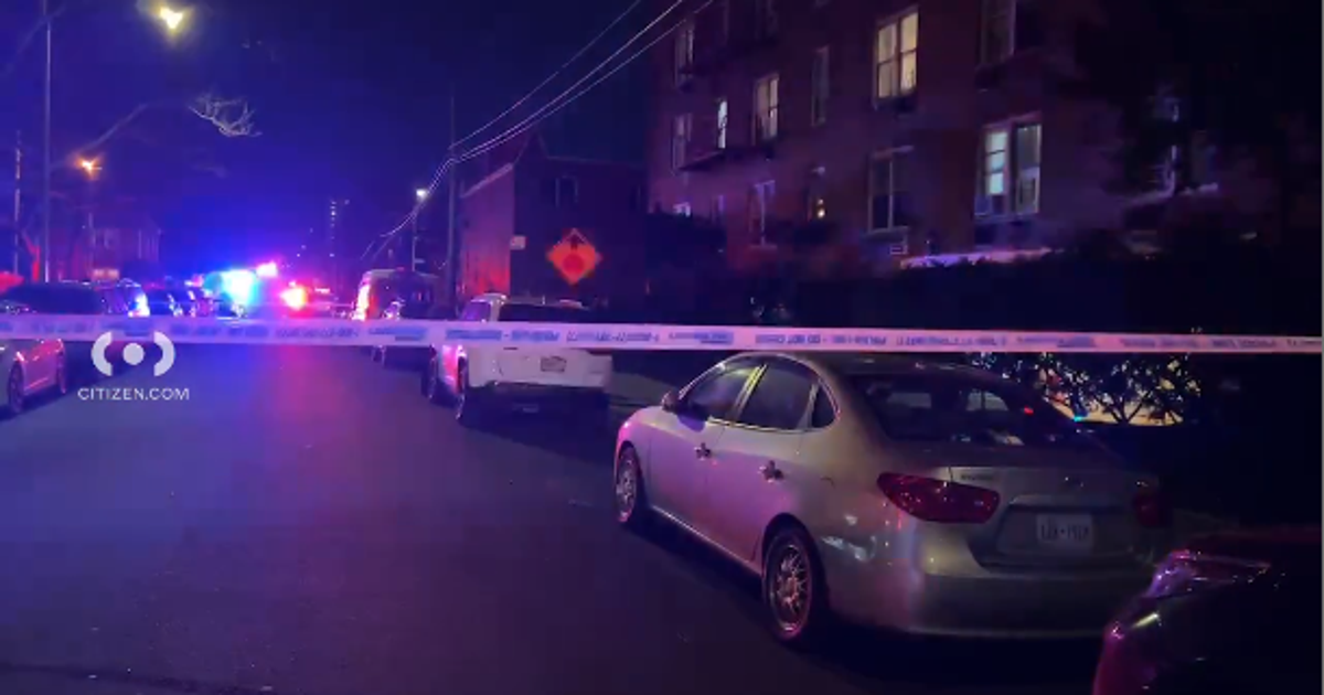 NYPD officers fatally shoot suspect with knife in Queens | FOX 5 New York