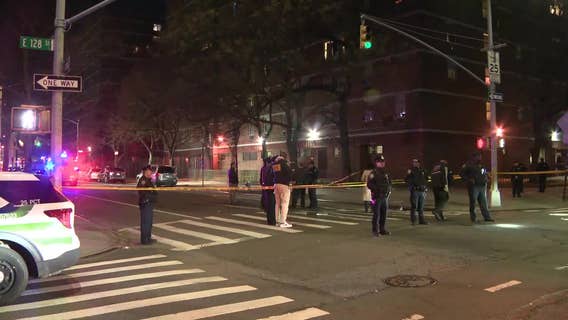NYC shooting leaves 2 dead; police seek gunman