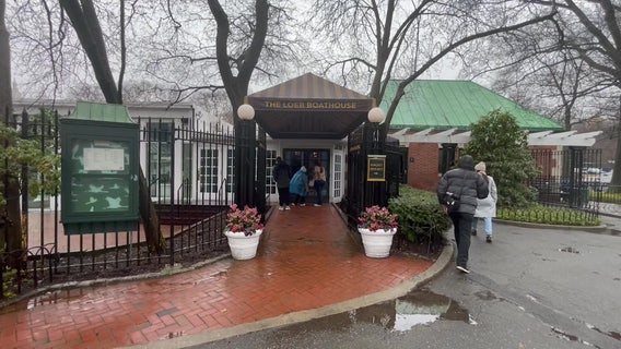 Central Park Boathouse restaurant reopens its doors