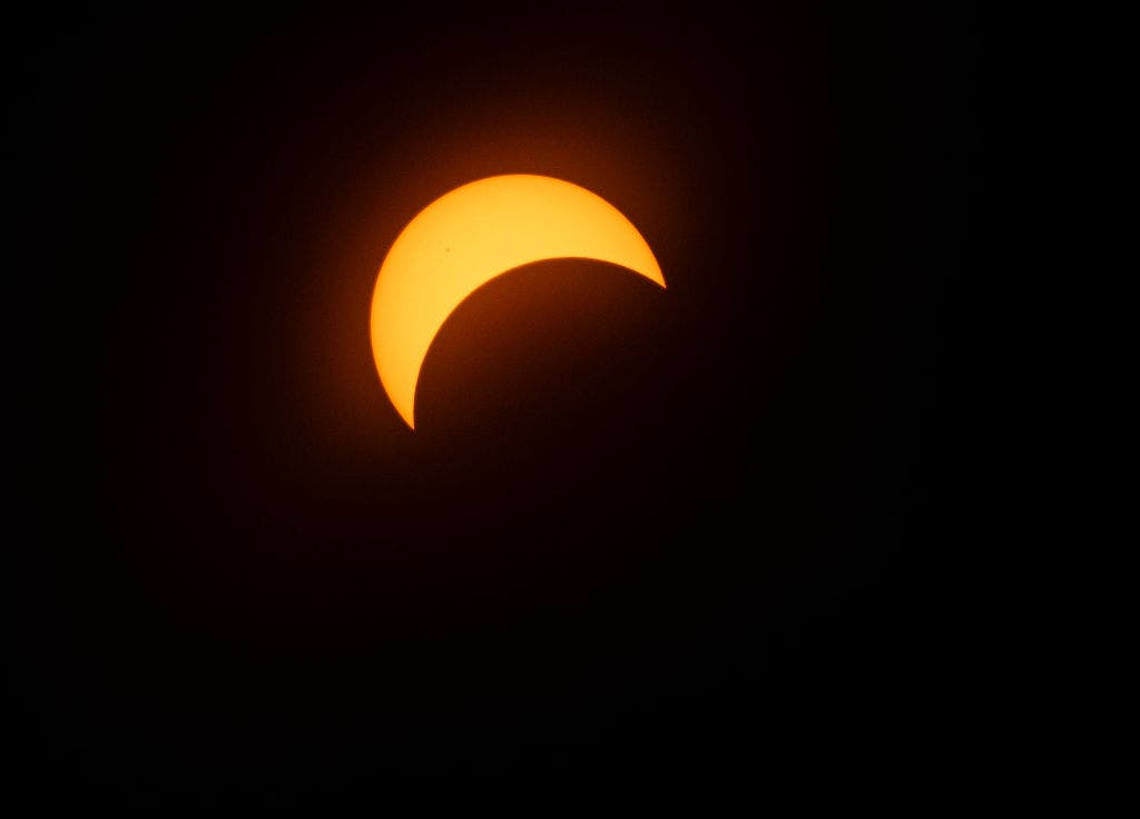 Total solar eclipse awes viewers across North America