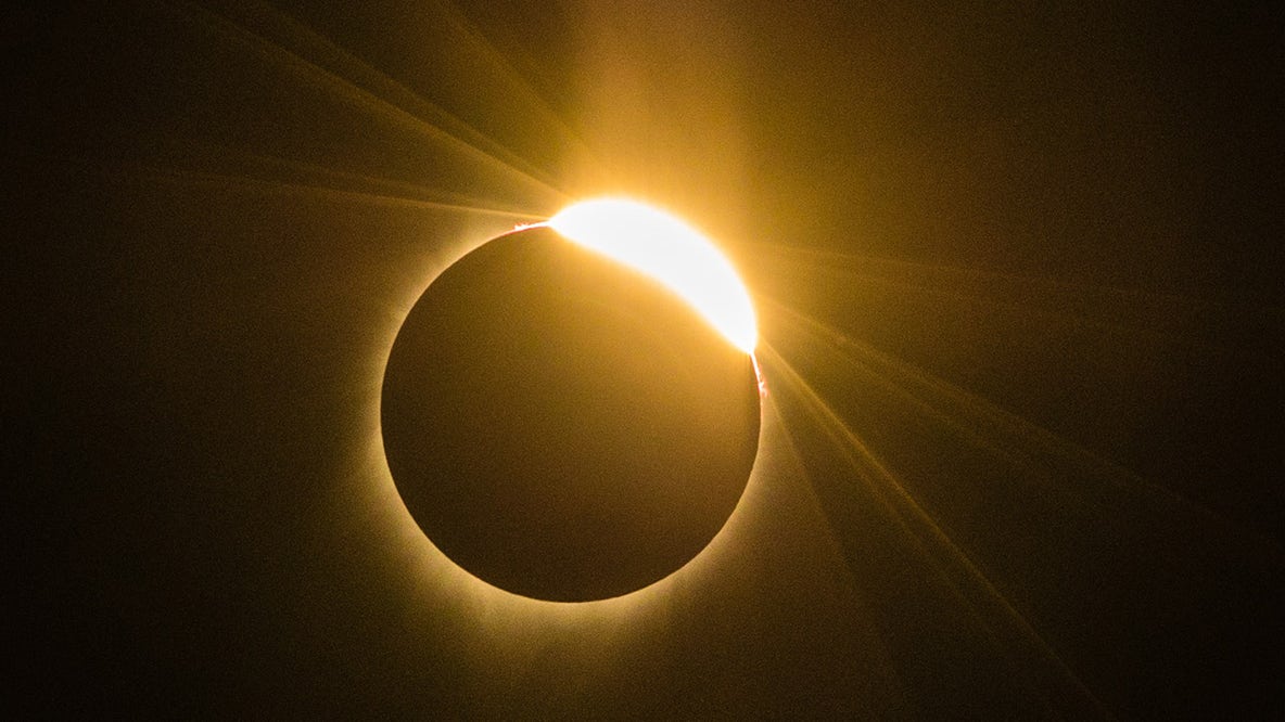 LIVE: Partial solar eclipse over NYC today l Time, peak and how to watch