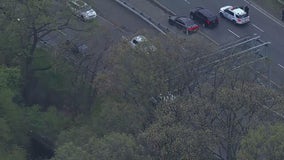 Bronx River Parkway accident: 1 killed, 1 critical after vehicle crashes and flips