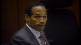 WATCH | 1995 O.J. Simpson trial coverage: 'Does the glove fit?'