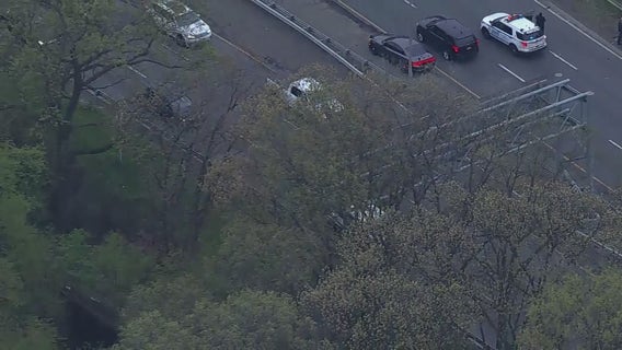 Bronx River Parkway accident: 1 killed, 1 critical after vehicle crashes and flips