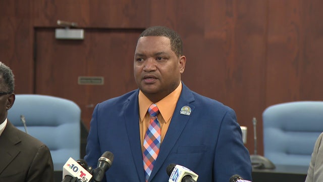 Atlantic City Mayor Marty Small, wife charged with endangering welfare of teen daughter